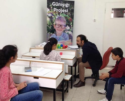 Engelsiz Yaşama Derneği - Emel Tarman Görme Engelliler Okulu'nda "Az Görenler"e yönelik "Günışığı" Eğitimlerini verdi (2018)