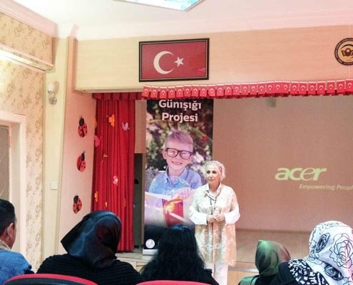 Engelsiz Yaşama Derneği - Emel Tarman Görme Engelliler Okulu'nda "Az Görenler"e yönelik "Günışığı" Eğitimlerini verdi (2018)